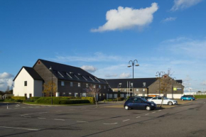 Holiday Inn Express London - Epsom Downs by IHG